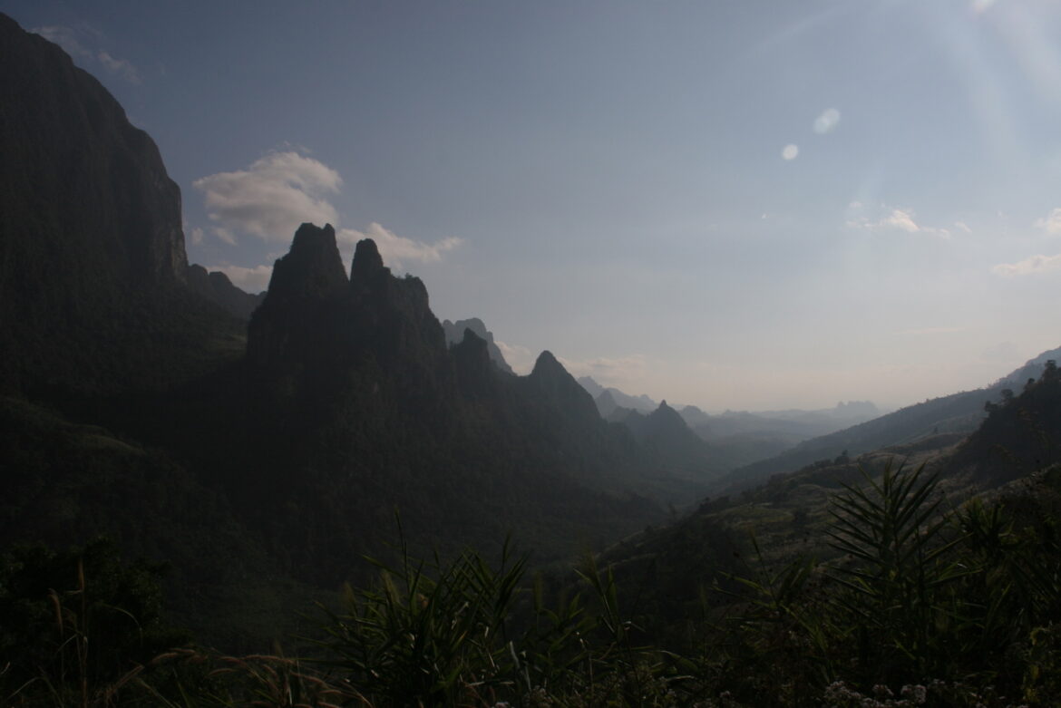 Noerdlich Vang Viengs